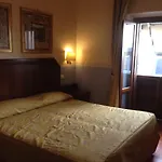 Hotel Filippeschi 3*
