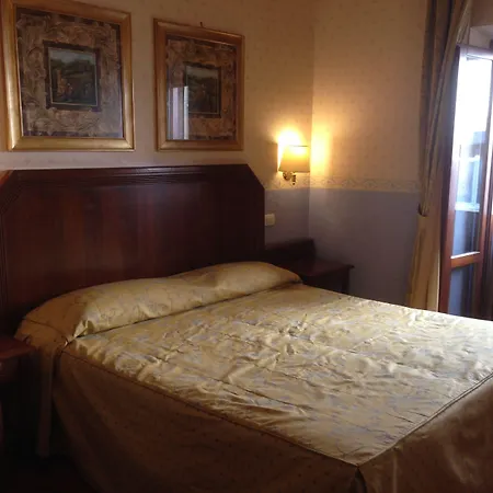 Hotell Filippeschi 3*