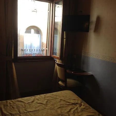 Hotel Filippeschi 3*